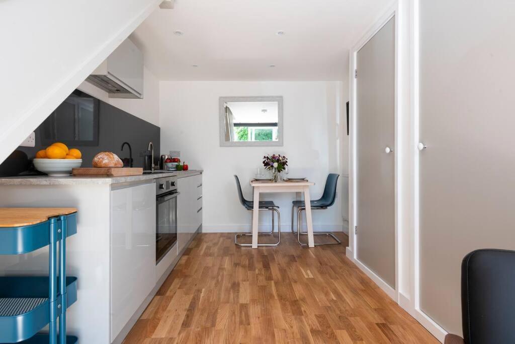 The Studio, Rosebud. 5 Minutes Walk To Beach. Uny Lelant Екстериор снимка